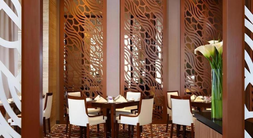 Hotel Grandhika Pemuda Semarang Exterior foto