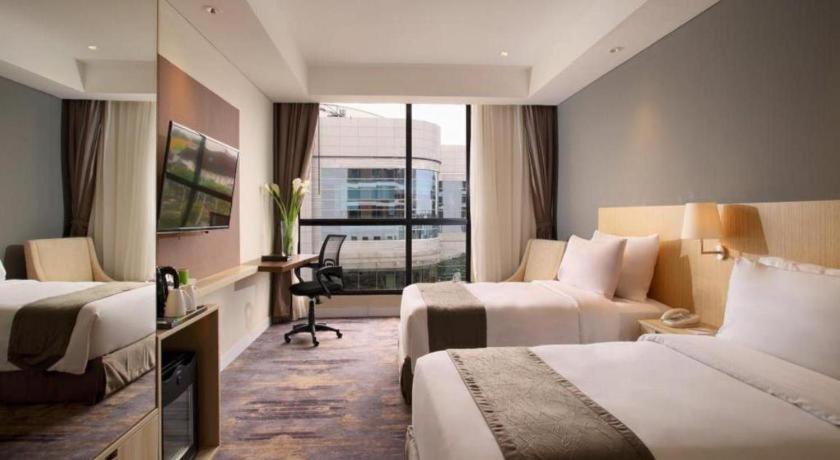 Hotel Grandhika Pemuda Semarang Exterior foto